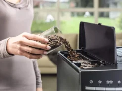 De'Longhi DeLonghi ESAM 3000 B Kaffeevollautomat Schwarz -Kaffeegetränkeladen 70ac8587cbba7f8ec094789bef067031