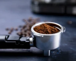 GASTRONOMA 18110001 Espressomaschine Baristo. Siebträgermaschine Mit 15 Bar Druck Und Milchaufschäumer -Kaffeegetränkeladen 984c72c6f3705e43b0e4e0ada04d7c5a