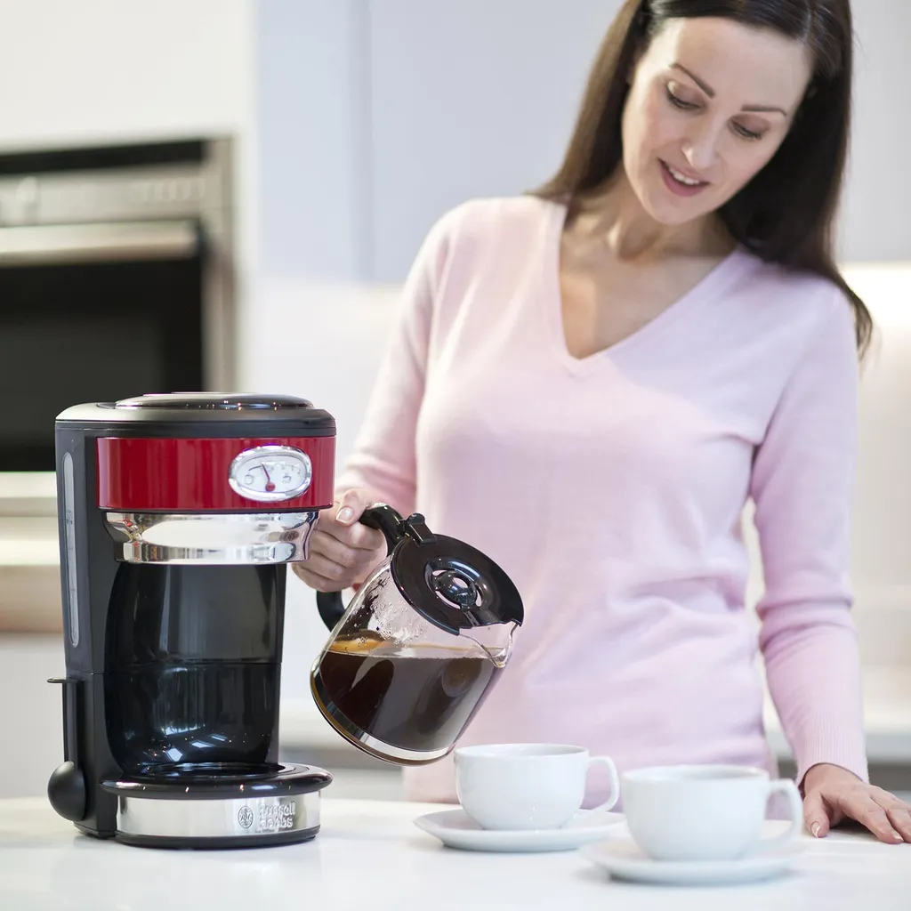 Russell Hobbs 21700-56 Retro Ribbon Red Kaffeemaschine 15 Russell Hobbs 21700-56 Retro Ribbon Red Kaffeemaschine – Bild 15