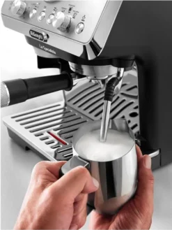 De'Longhi DeLonghi EC 9155.MB La Specialista Arte -Kaffeegetränkeladen d57e563a7f888fe4beb9a4d407c618f8