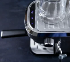 GASTRONOMA 18110001 Espressomaschine Baristo. Siebträgermaschine Mit 15 Bar Druck Und Milchaufschäumer -Kaffeegetränkeladen e051156f438f7a57a363ff63491f81dd